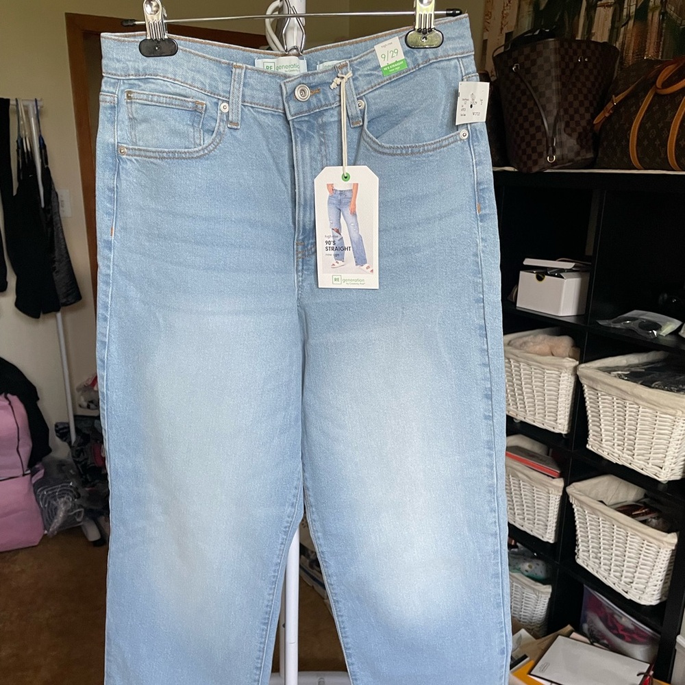 High-Rise 90's Straight Jeans